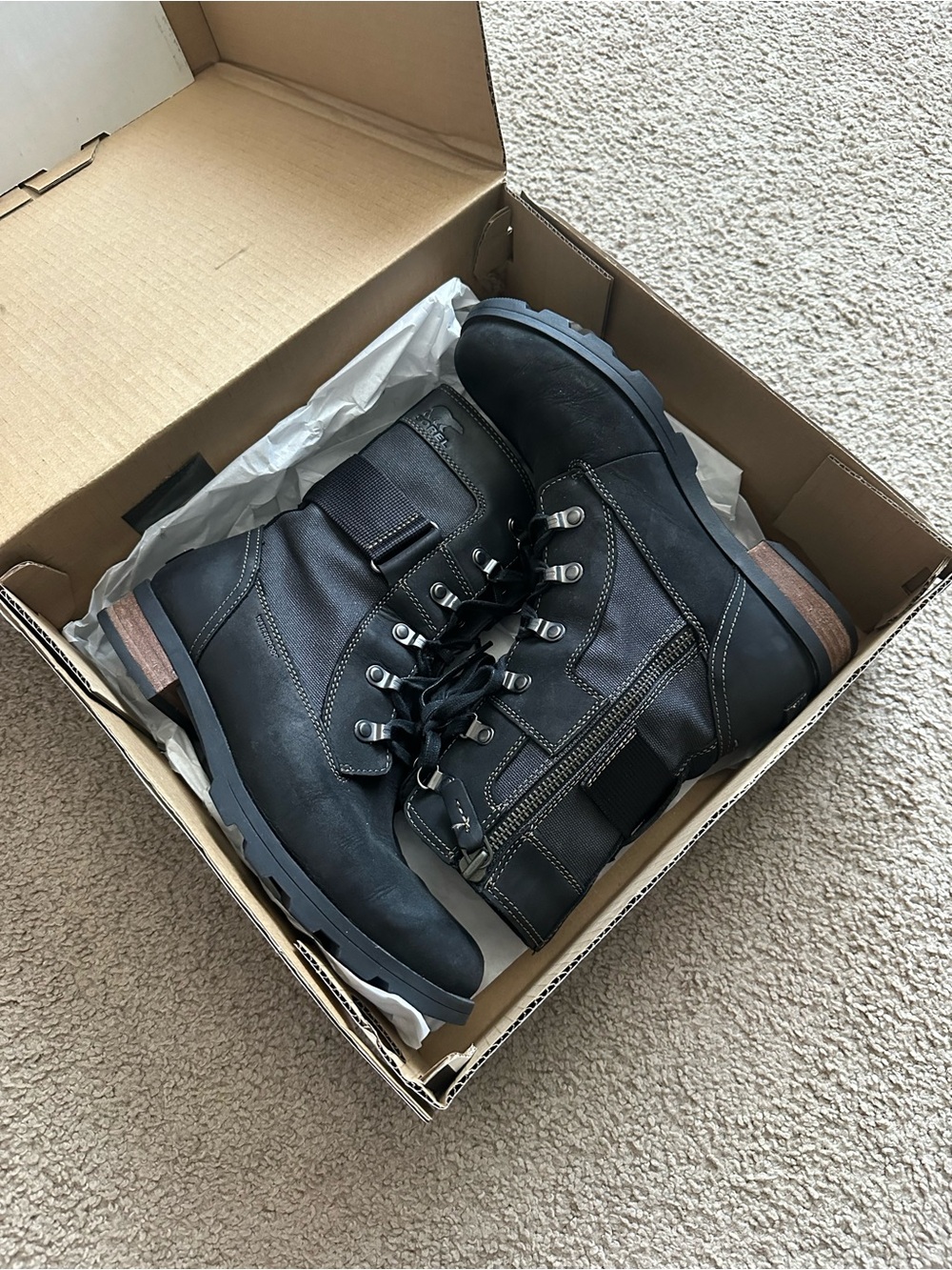 Sorel Black Lace-Up Side-Zip Hiking Boots